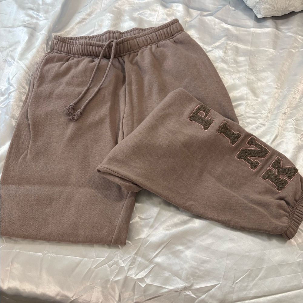 ‼️SOLD‼️ PINK Victoria's Secret Taupe Fleece Sweatpants